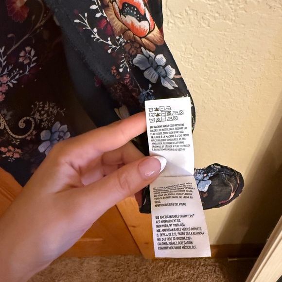 AE Floral Black Sheer Lace Cardigan - Picture 6 of 8